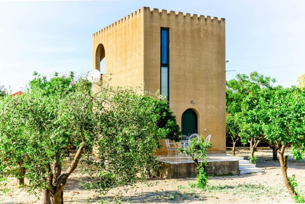 The Tower With The Orange Tree Garden Villa Ialysos  Ngoại thất bức ảnh